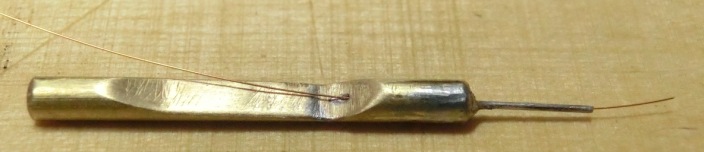 Holder with hollow needle 0.3mm